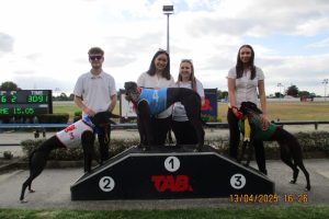 R10.Group Go Cooper