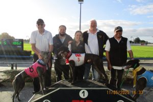 R10.Group Hunter Karen