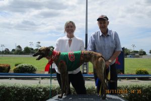 R5 Portland Chica R5 Portland Chica