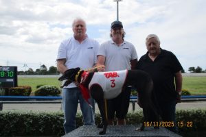 R7 Hunter Lou R7 Hunter Lou